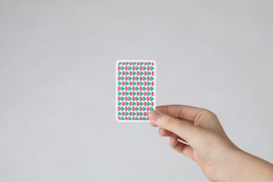 德州扑克牌型大小怎么比？新手必看的五个判断要点