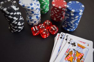 德州牛仔短码怎么打？翻前全下三大核心策略解析